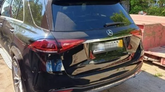 Tczew - Luksusowy mercedes odzyskany przez dzielnicowego, inny zatrzymał sprawcę pobicia
