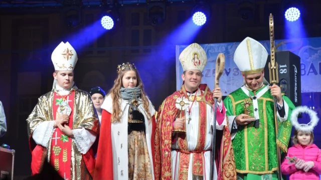 Tczew - Wszyscy Święci spotkali się w Tczewie na balu!