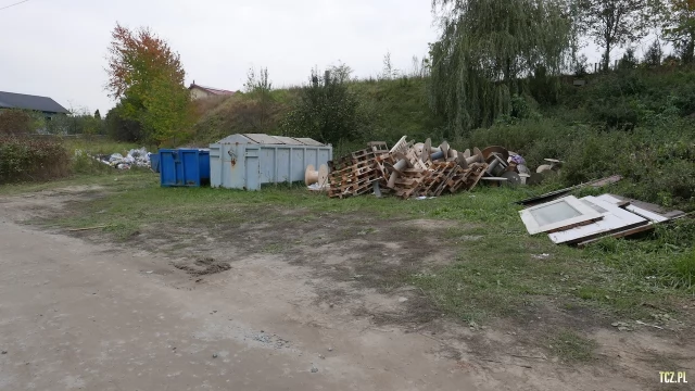 Tczew - NIElegalne wysypisko na Rokitkach? [FOTO] [bez komentarza]