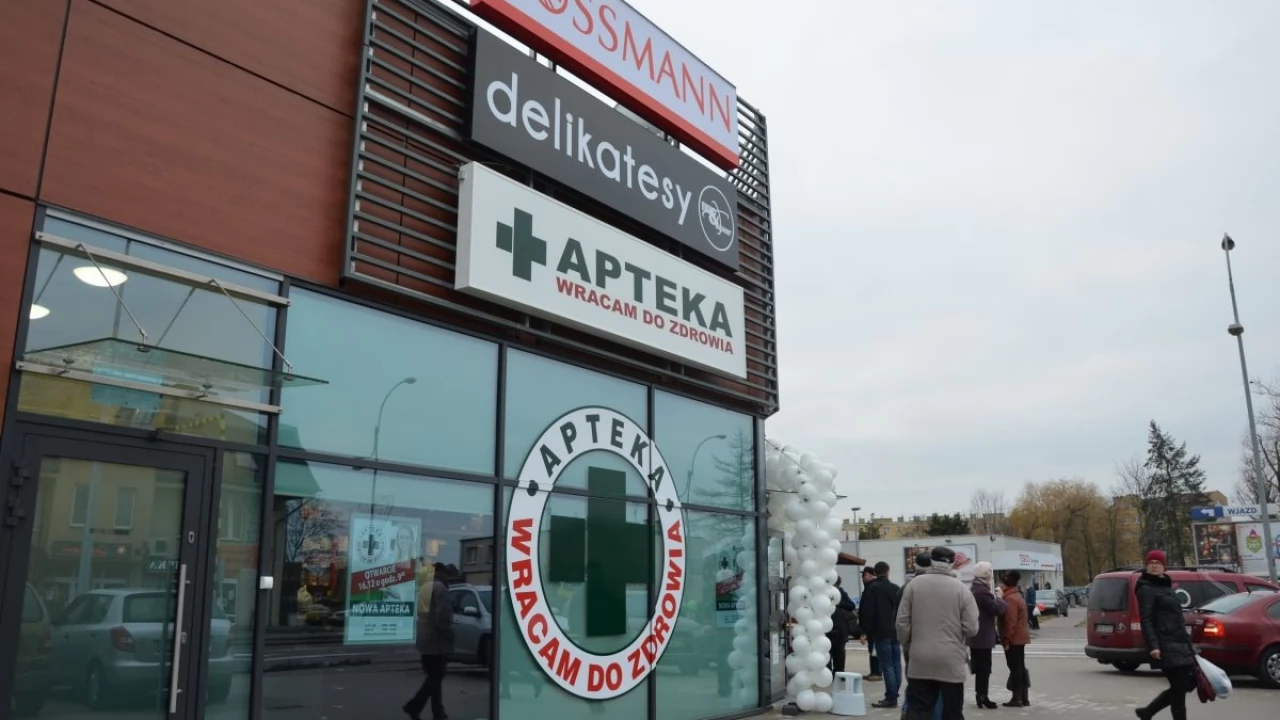 Tczew - Zakończyła się przebudowa minicentrum handlowego na  Suchostrzygach