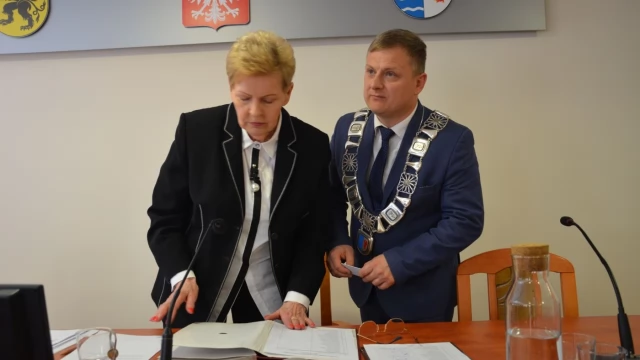 Tczew - Rada Powiatu VII kadencji rozpoczęła obrady [AKTUALIZUJEMY]