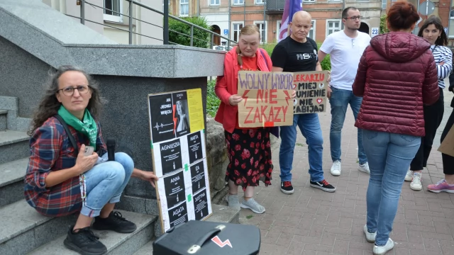 Tczew - "Ani jednej więcej". Demonstracja Strajku Kobiet w Tczewie