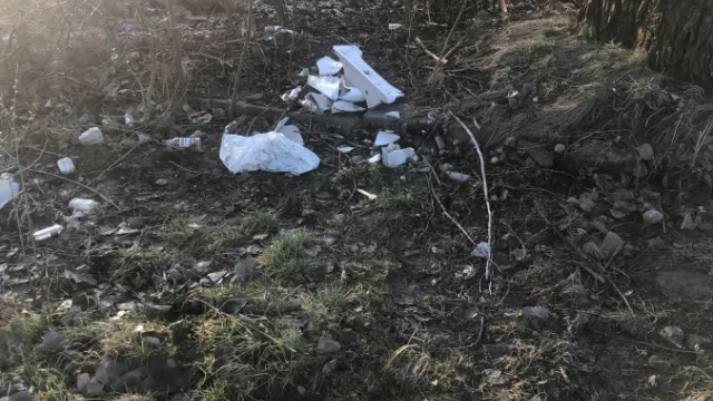 Tczew - Wysypisko śmieci na terenie dawnej jednostki wojskowej