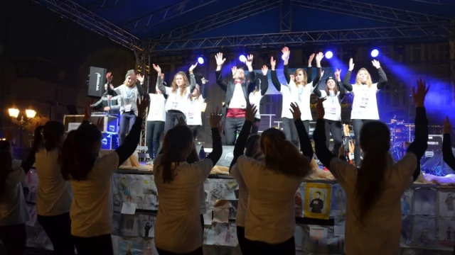 Tczew - Wszyscy Święci spotkali się w Tczewie na balu!