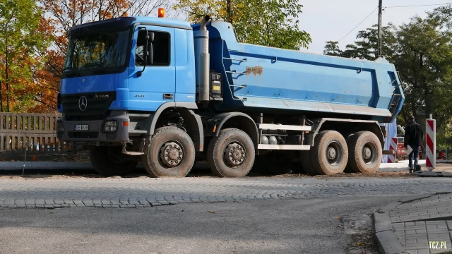 Tczew - Sobota a praca przy budowie ronda wre [FOTO] [bez komentarza]