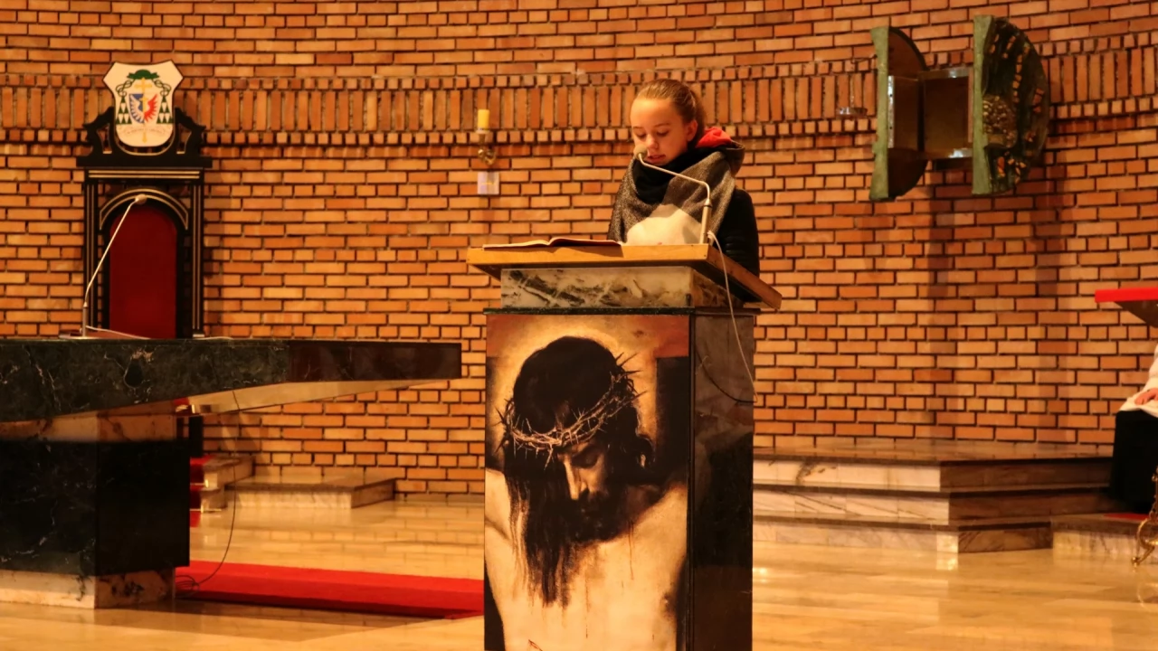 Tczew - Wielki Piątek w kościele NMP Matki Kościoła