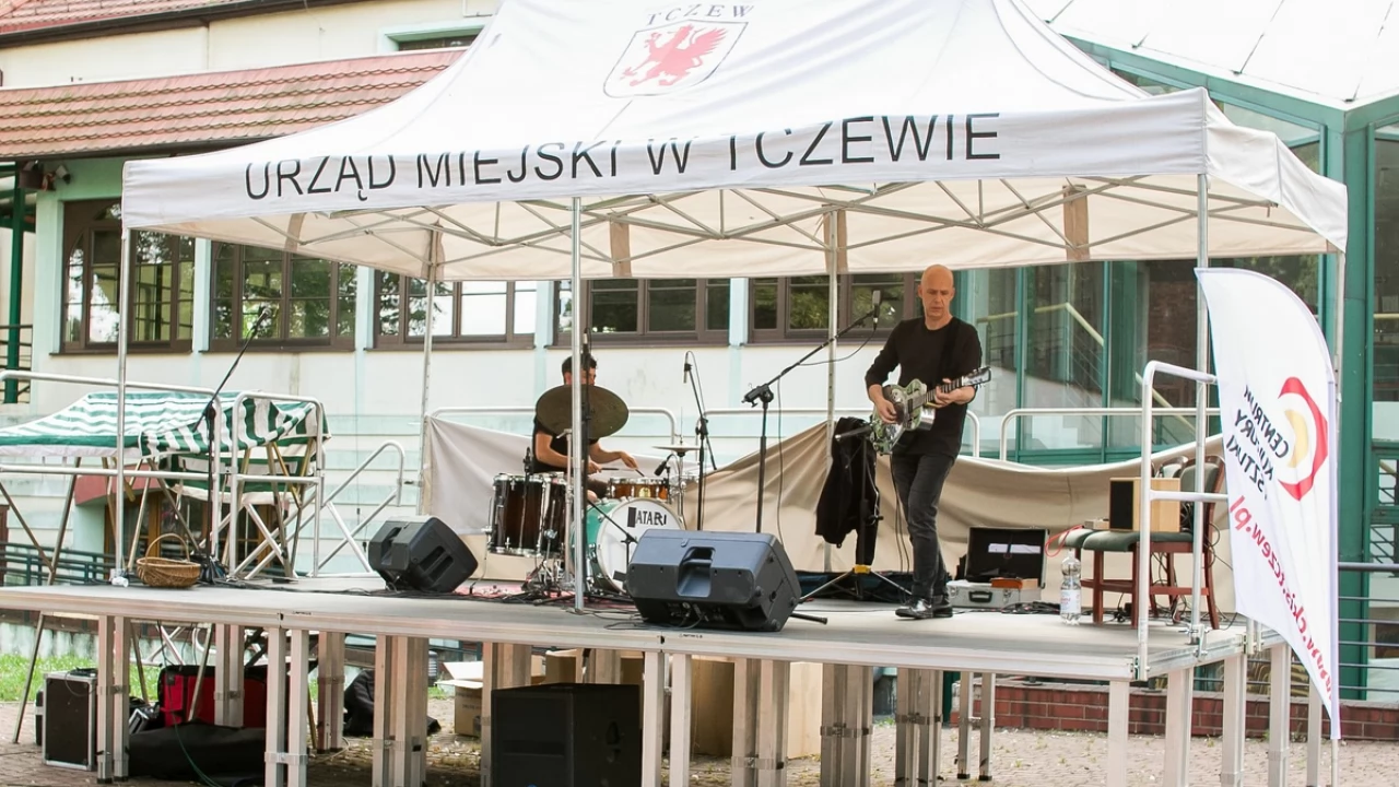 Tczew - Muzyczna Starówka - zagrał Romek Puchowski