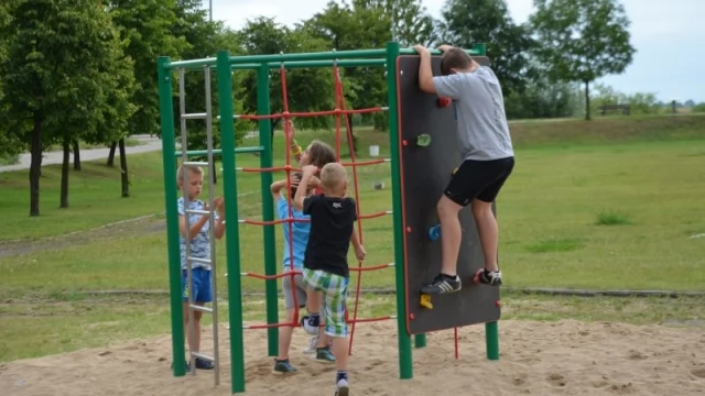 Tczew - Boisko do siatkówki plażowej, plac street workout, linarium... kolejne obywatelskie projekty