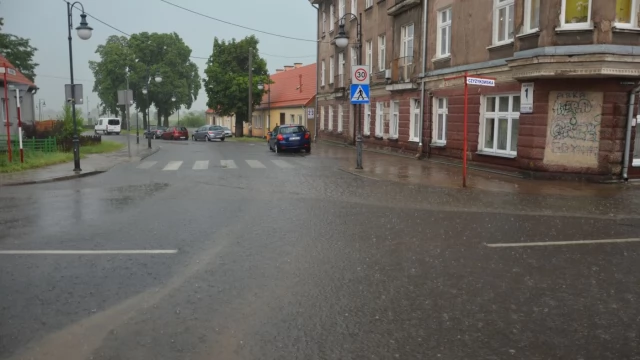 Tczew - Piorun uderzył w kamienicę na Sambora