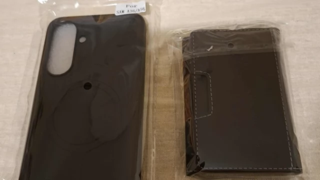 Tczew - sprzedam etui