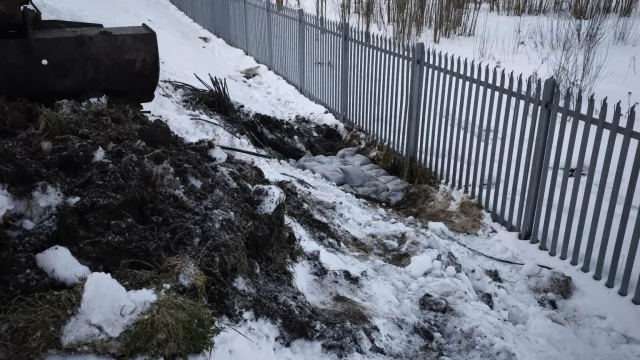 Tczew - Akcja na osiedlu Staszica. Woda mogła przerwać wał