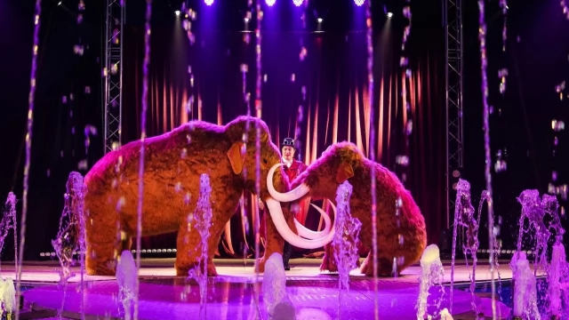 Tczew - Do naszego miasta przyjeżdża niezwykłe widowisko - Cyrk na wodzie Imperial Show