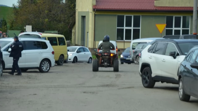 Tczew - Poszukiwania 36-letniej Jagny. Policjanci, strażacy, leśnicy i mieszkańcy przeczesują okolice