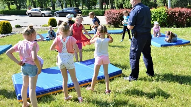 Tczew - Policjanci uczestniczyli w akcji "Bezpieczni i świadomi"