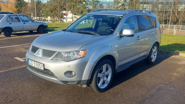 Tczew - Mitsubishi Outlander 2, 0 DID 140 KM 7 osób FV 23