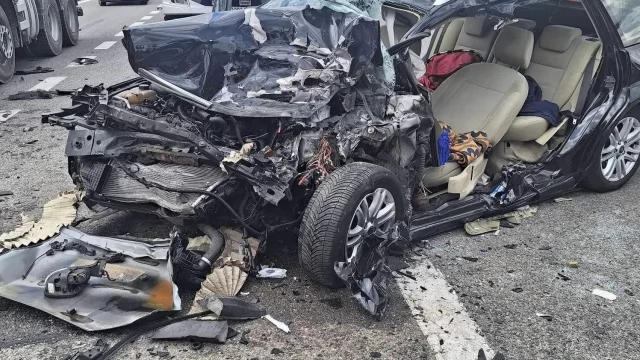 Tczew - Poważny wypadek w Zajączkowie. Strażacy ratowali uwięzionego kierowcę