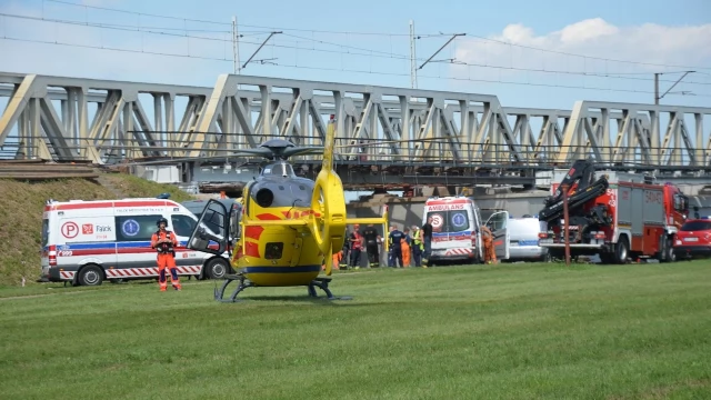 Tczew - Wypadek przy remoncie mostu! Zawaliło się rusztowanie - są ranni