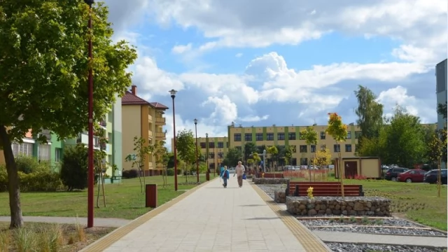 Tczew - Więcej zieleni, ławki, stary żuraw - łącznik na Suchostrzygach już gotowy