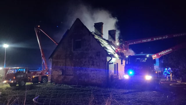 Tczew - Jedenaście zastępów straży gasiło pożar w gminie Morzeszczyn