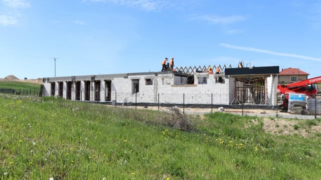 Tczew - Mury biblioteki pną się w górę