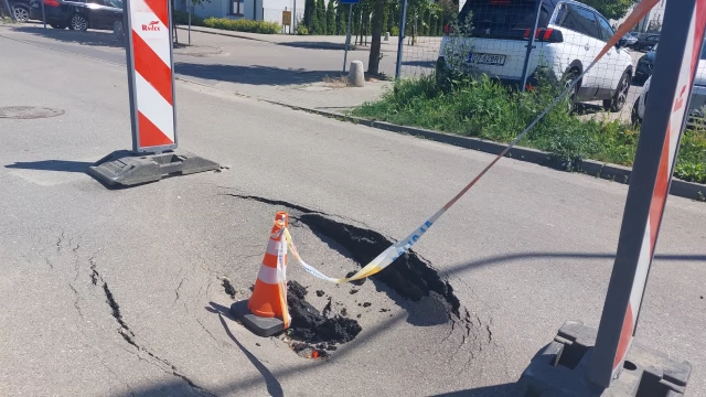 Tczew - Rokitki. Na Tczewskiej zapada się jezdnia