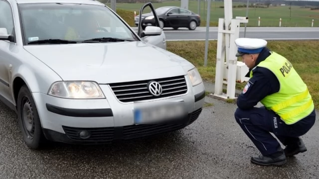 Tczew - "Mikołajki z pomorską drogówką" - 15 upominków, 2 zatrzymane dowody