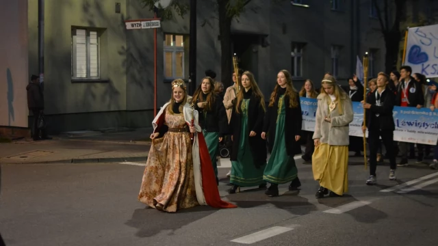 Tczew - Wszyscy Święci bawili się na balu w Tczewie