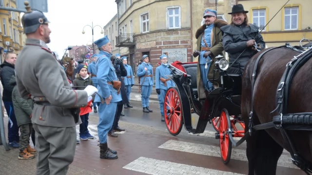 Tczew - Generał Hallera dzisiaj w Pelplinie. W czwartek przywitają go tczewianie