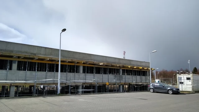 Tczew - Trwają prace związane z budową parkingu dwupoziomowego przy dworcu