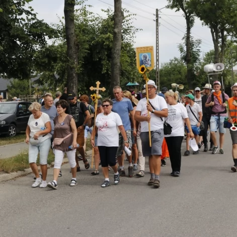 Tczew - Tczewska pielgrzymka wyruszyła na Jasną Górę