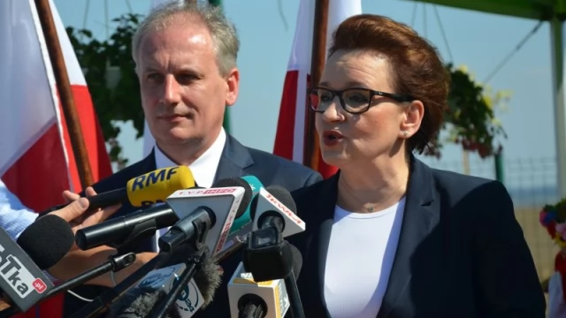 Tczew - Anna Zalewska, Minister edukacji w Rudnie zainaugurowała rok szkolny. Co czeka uczniów?