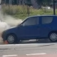 Tczew - Pożar samochodu przy ul. Armii Krajowej. Świadkowie ruszyli na pomoc