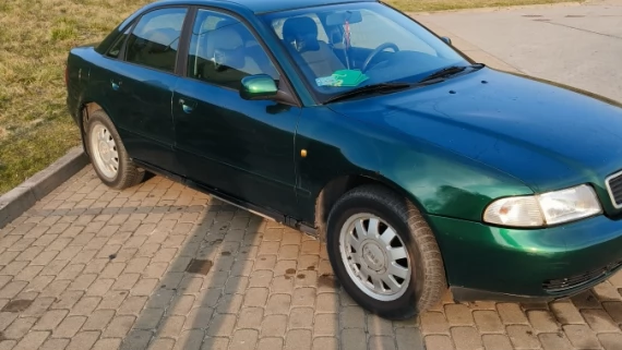 Tczew - Audi A4B5 1.6 4200 zł