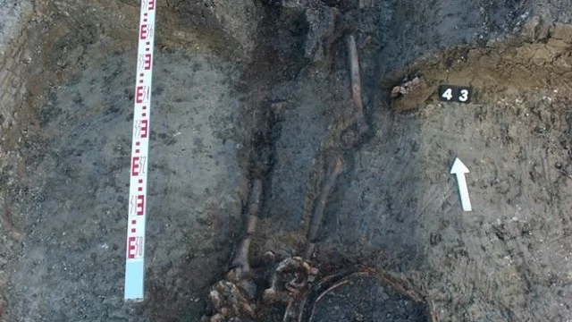 Tczew - Gdańscy archeolodzy odkrywają cmentarzysko w Ciepłem. Moc bardzo starych tajemnic