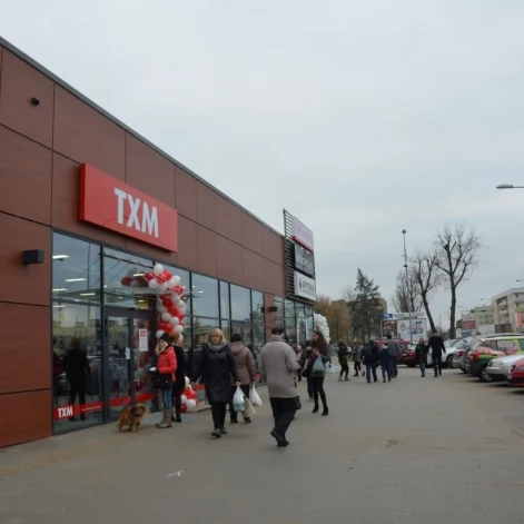 Tczew - Zakończyła się przebudowa minicentrum handlowego na  Suchostrzygach