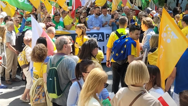 Tczew - Tczewianie na marszu w Warszawie