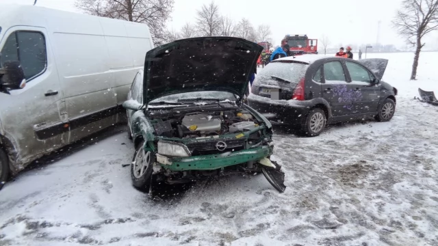 Tczew - Uwaga wypadki! Zderzenie w Tczewie i zablokowana dk 91 w Subkowach [Aktualizacja]