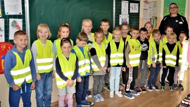 Tczew - Policjantka uczyła najmłodszych bezpieczeństwa