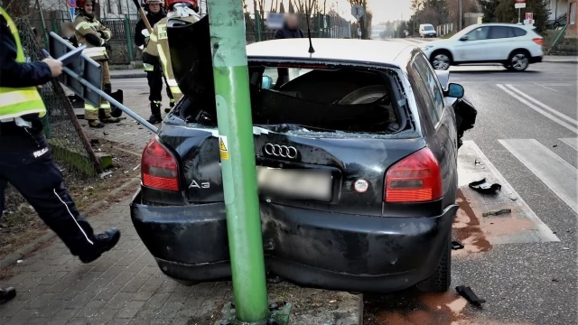 Tczew - Zignorował znak stop i spowodował wypadek. Policja zatrzymała prawo jazdy 22-latkowi