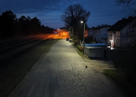 Tczew - Mieszkańcy bali się ciemnej ulicy - pomogli policjanci