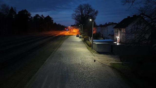 Tczew - Mieszkańcy bali się ciemnej ulicy - pomogli policjanci