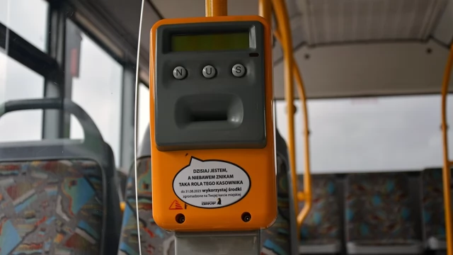 Tczew - "Dzisiaj jestem, niebawem znikam - taka jest rola tego kasownika"