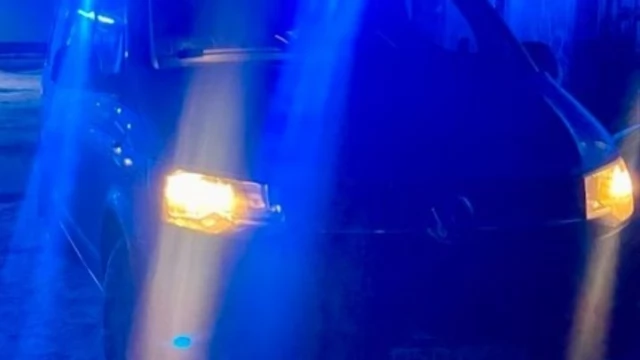 Tczew - Nieprzytomny, bez kurtki leżał na mrozie. Reakcja policjantów uratowała mu życie
