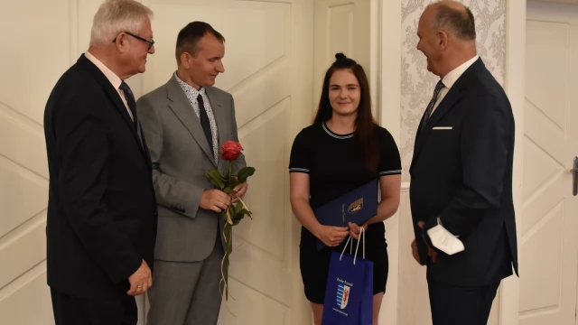 Tczew - I Gala "Absolwent Roku" - najlepsi uczniowie wyróżnieni