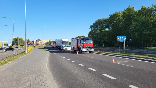 Tczew - Wypadek na al. Solidarności. Utrudnienia w ruchu