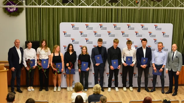 Tczew - Starosta nagrodził działaczy kulturalnych i sportowych