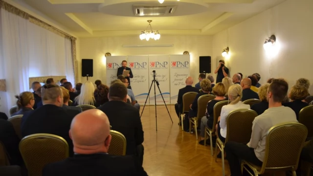 Tczew - Porozumienie na Plus zaprezentowało program i listy wyborcze