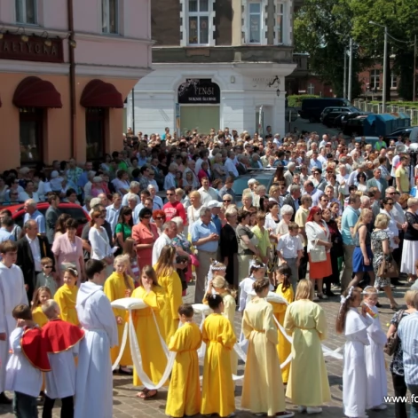 Tczew - Boże Ciało. Wierni wyszli na ulice