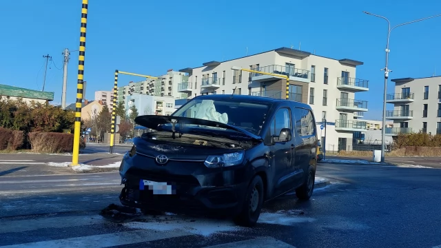 Tczew - Kolizja na skrzyżowaniu alei Kociewskiej i ulicy Żwirki