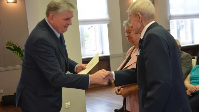 Tczew - Jubilaci o recepcie na długotrwałe pożycie: "W dzień się kłócić, w nocy godzić"